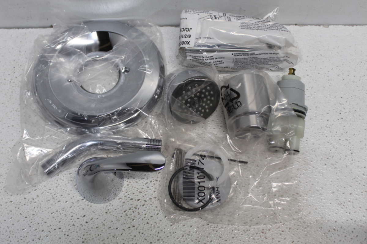 Delta Monitor 13 Series Tub and Shower Trim Kit T13420 eBay
