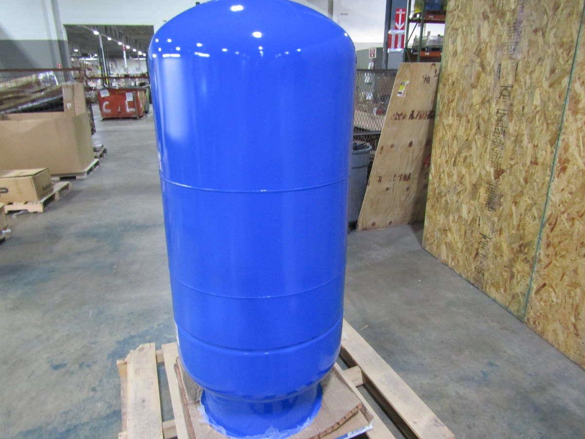 water worker 119 gal pressurized well tank ht 119b