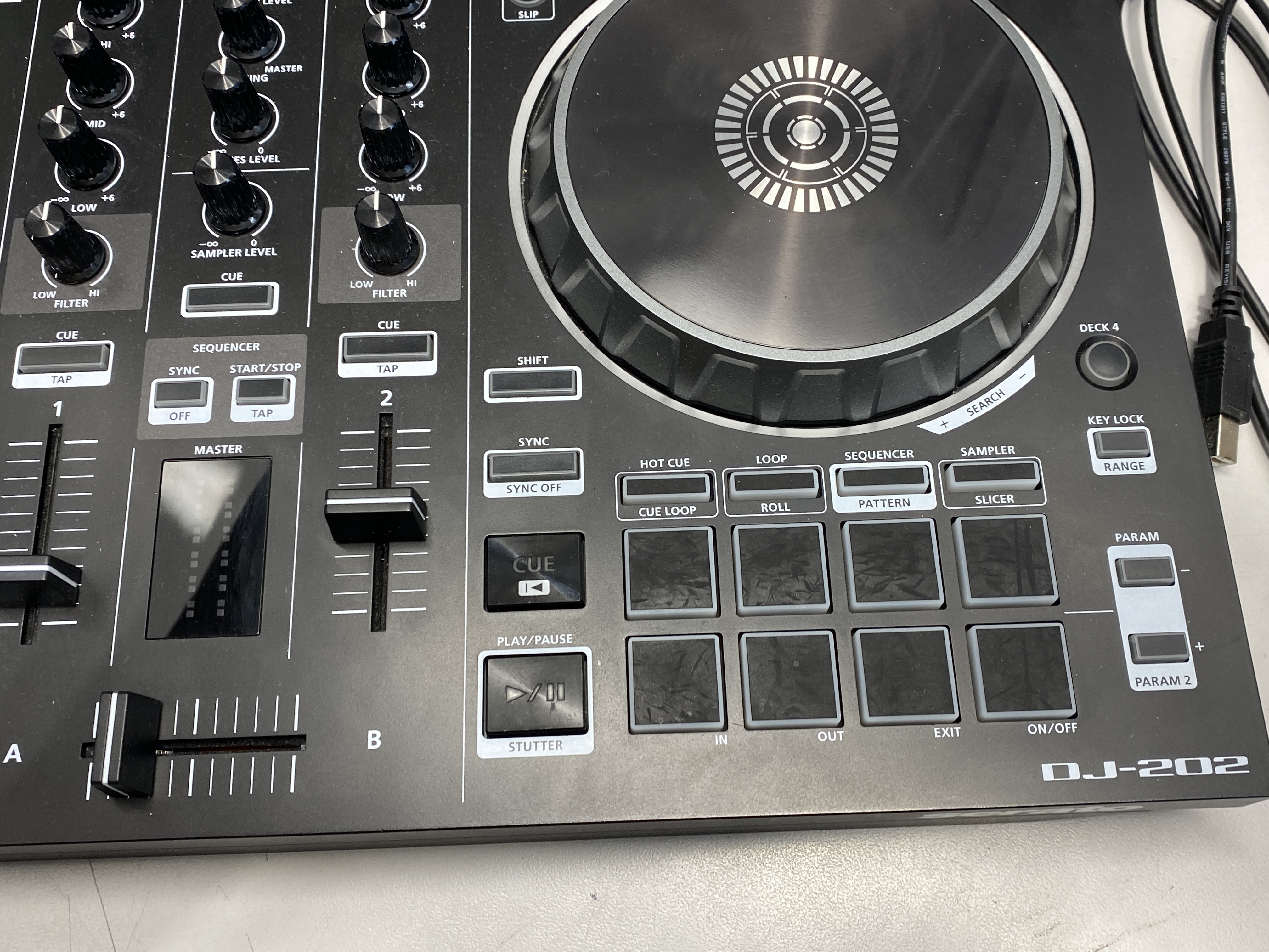 Roland DJ-202 DJ Controller | eBay
