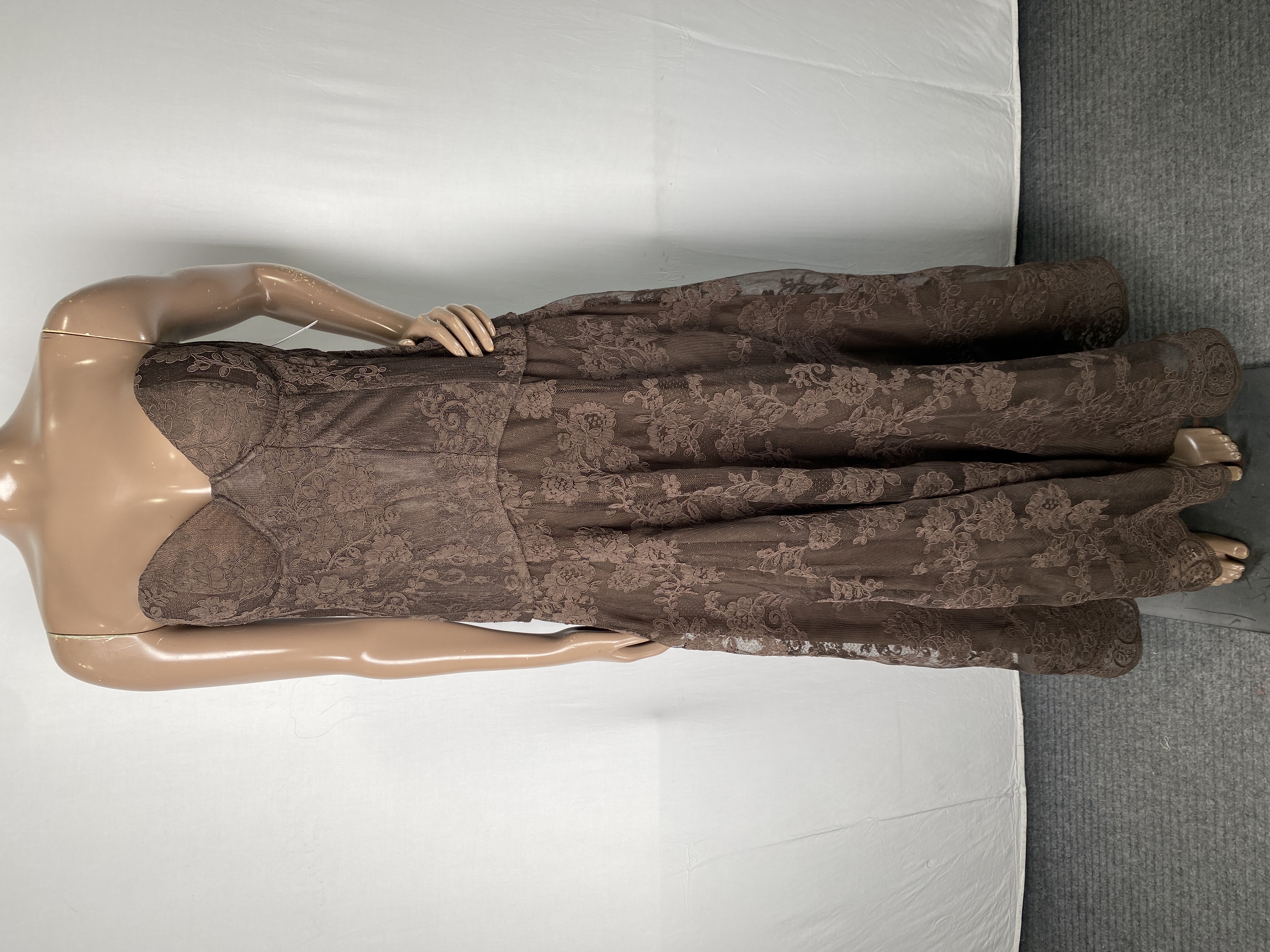 V.Chapman Womens 2-Piece Set Chocolate Brown Size 4 The Carolina Chantilly  Lace | eBay