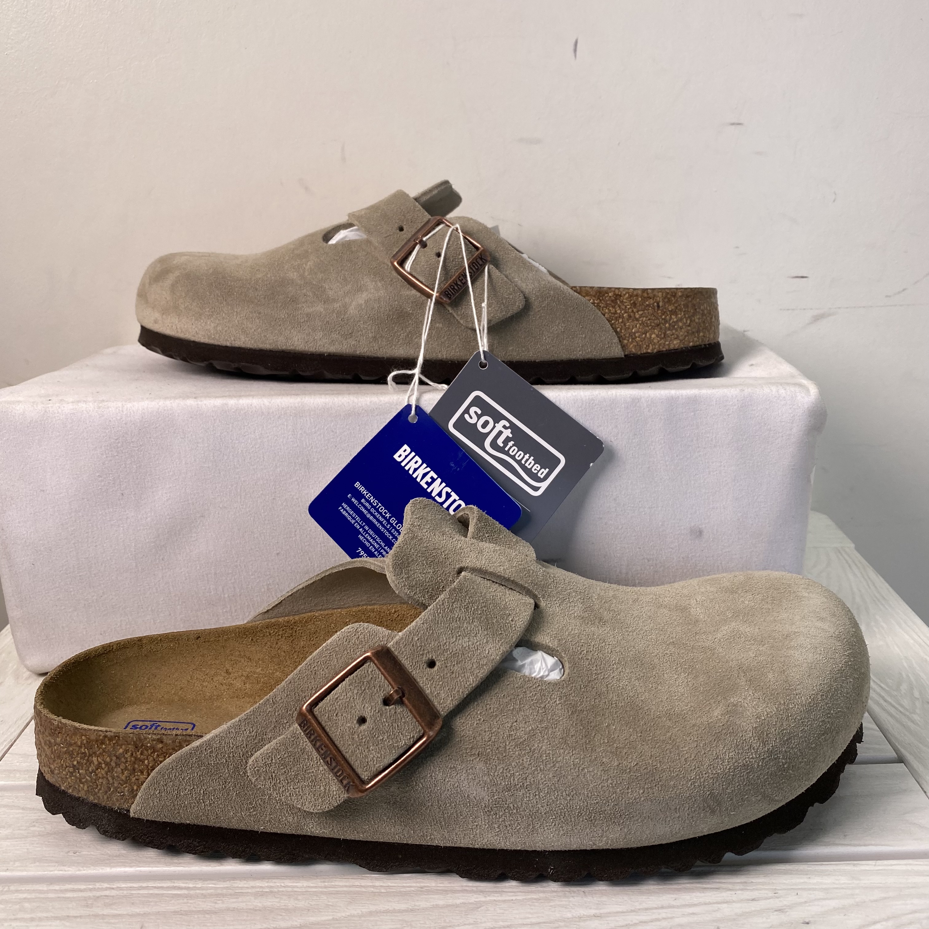 Birkenstock Unisex Size US M7 W9 EU40 Boston BS Clogs Taupe Suede