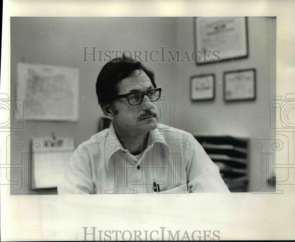 1974 Press Photo Salem The way Donald Shaffer looks at it