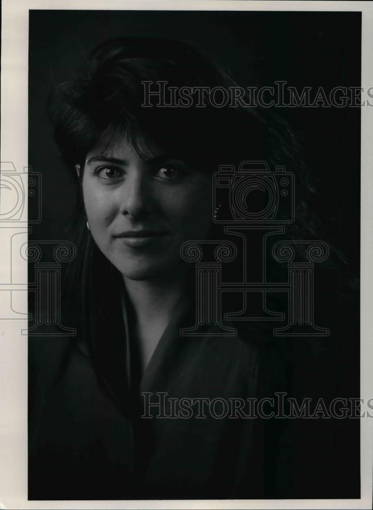 1991 Press Photo Naomi Wolf, author