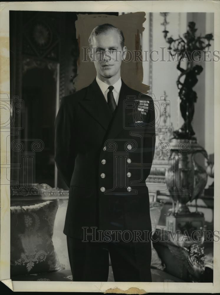 1947 Press Photo Lt.Philip Mountbatten Royal Navy in ...