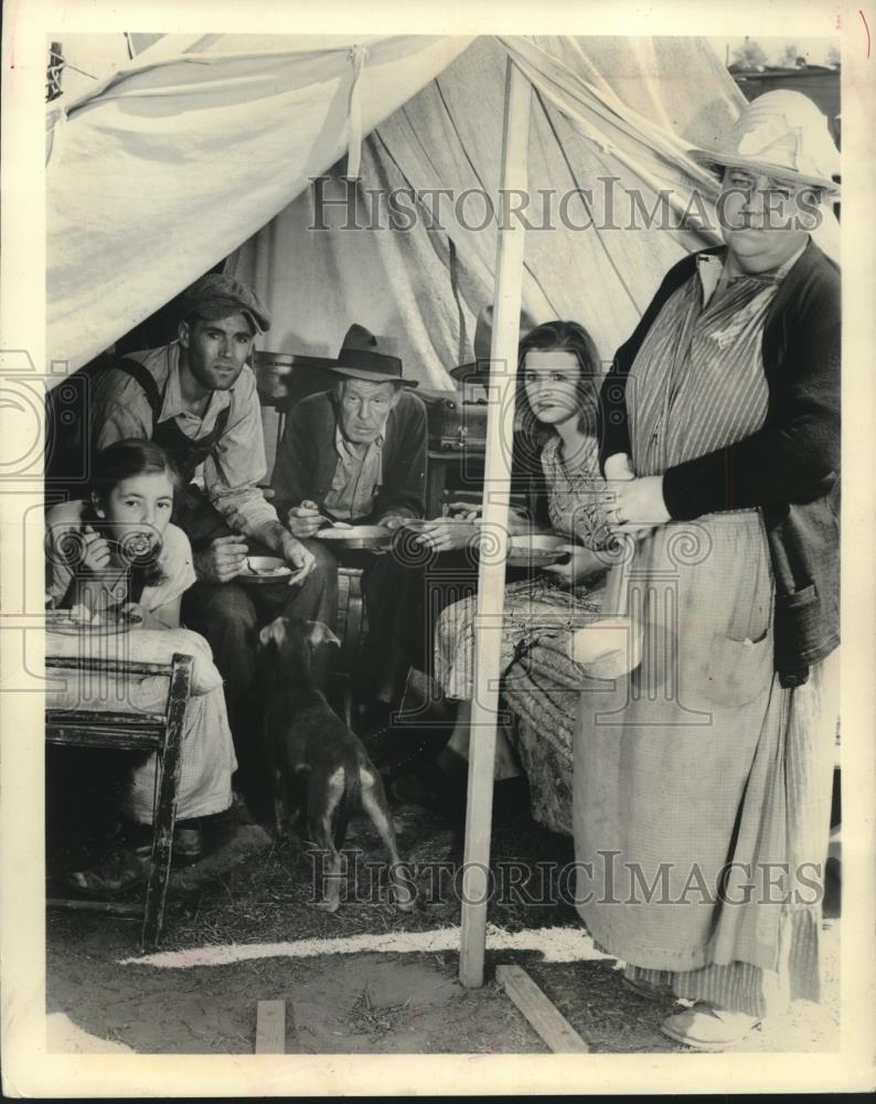 1962 Press Photo Scene from the movie "The Grapes of Wrath", by John