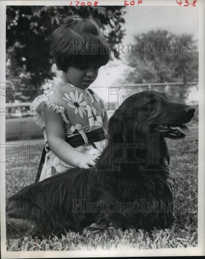 1969 Press Photo Donna Heemer With Dachshund At Houston Kennel