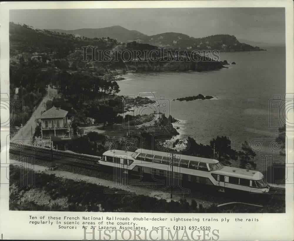 1972 Press Photo French National Railroad Sightseer Train along