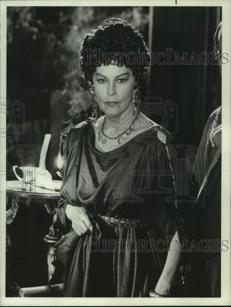 1985 Press Photo Actress Ava Gardner Dressed In Character As