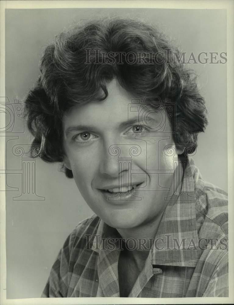 1983 Press Photo Jim Metzler stars as an internist in 