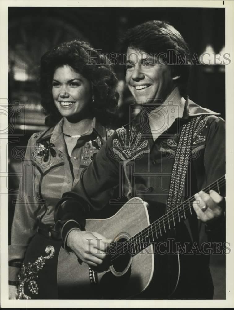 1981 Press Photo Actor Anson Williams And Wife Lorrie