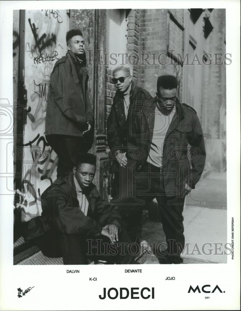 Which group is the best-looking R&B Male Group? | Lipstick Alley