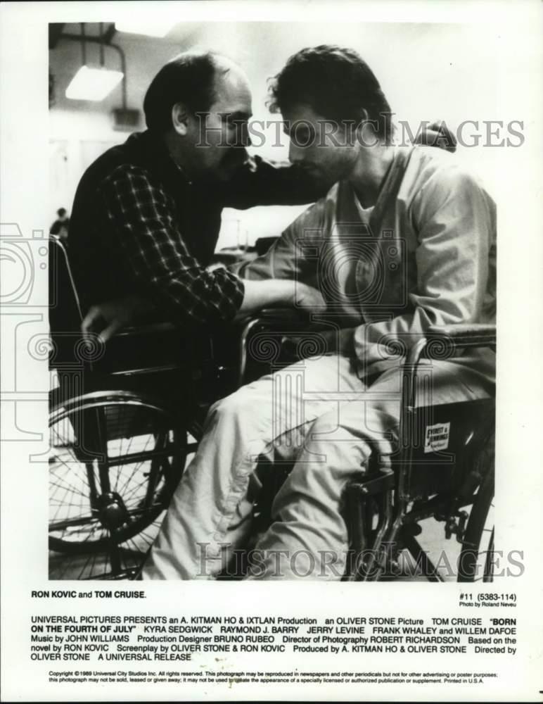 Details About 1989 Press Photo Ron Kovic And Tom Cruise Stars In Born On The Fourth Of July