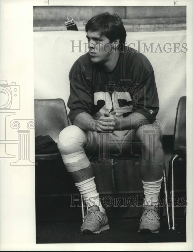 1986 Press Photo Syracuse University Football Player Peter Ewald