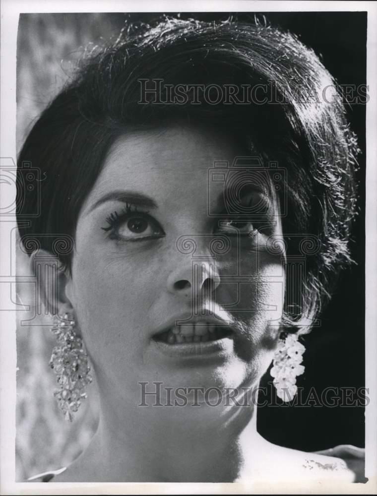 1967 Press Photo Singer Donna Theodore - hcp82777 | eBay