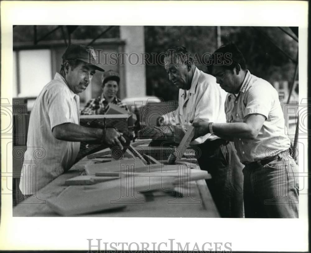 1983 Press Photo Gilbert Ortiz Amador Reyas Roy Torres 