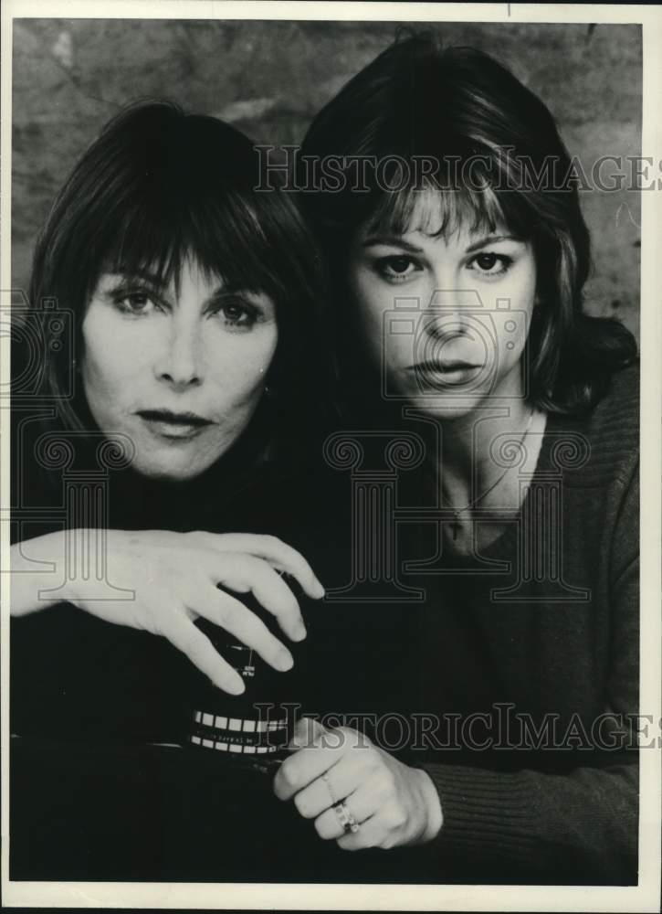 1983 Press Photo Actress Dinah Manoff And Lee Grant In A Matter Of Sex