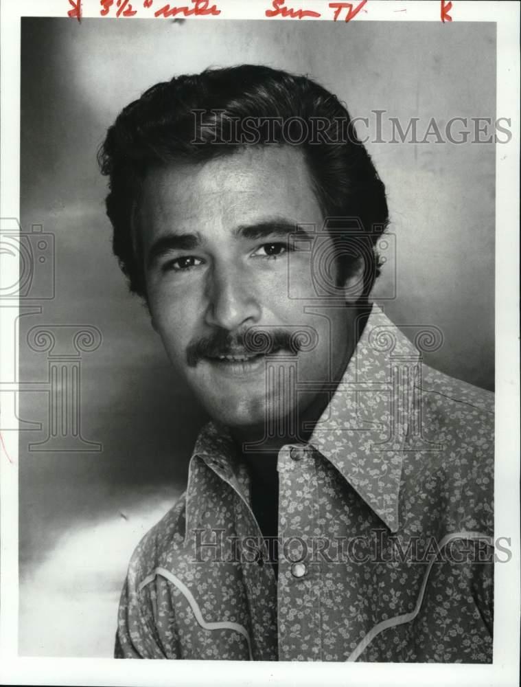 1982 Press Photo Actor Lee Horsley On Matt Houston Abc Series Pip25350 Ebay