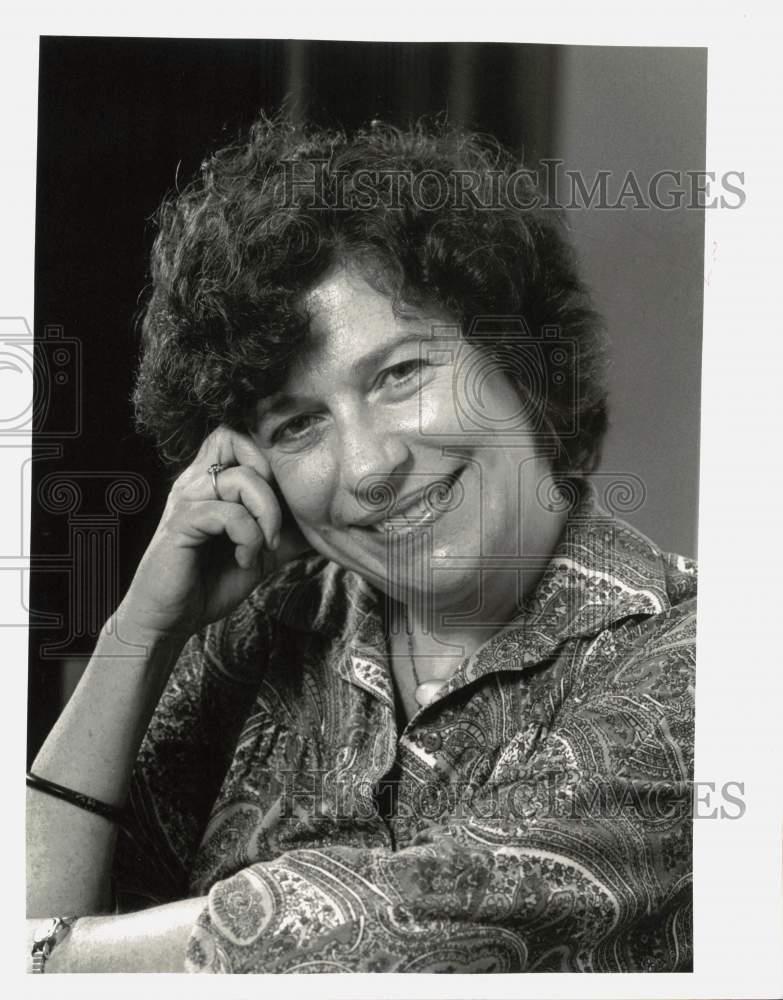 1987 Press Photo Sandra Gilbert at University of Texas John Peace