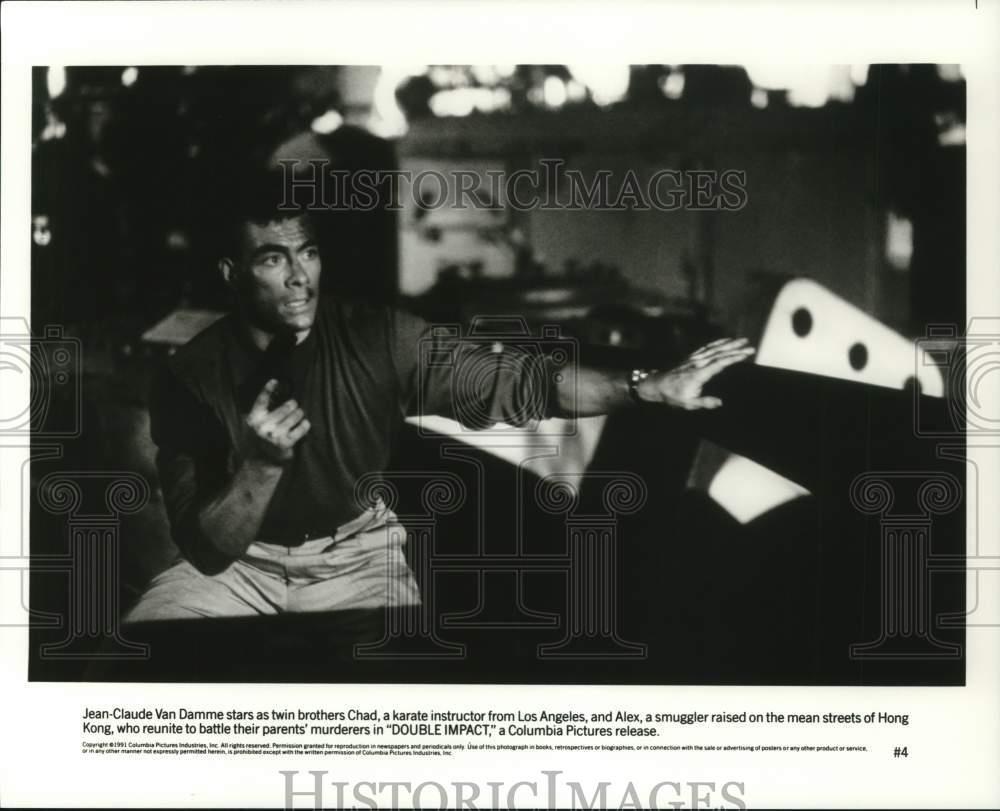 1991 Press Photo Jean Claude Van Damme In Double Impact Movie Hcq33705 Ebay