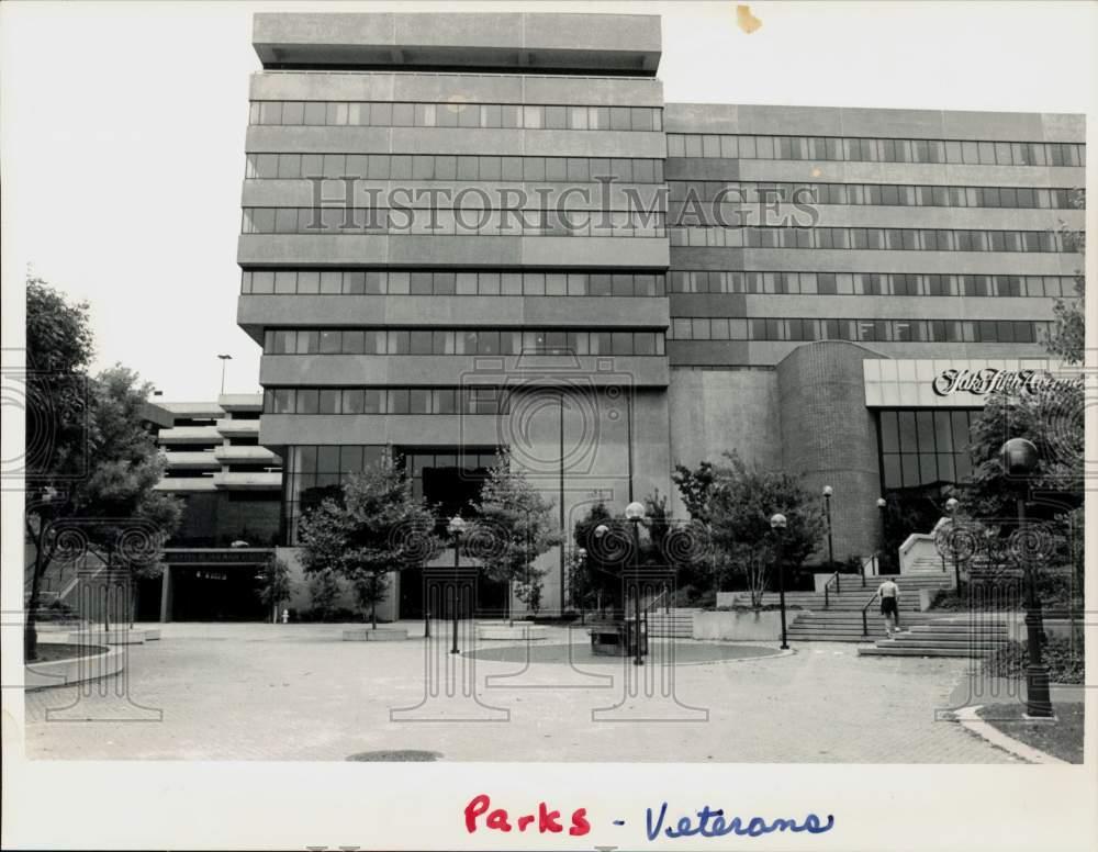 1987 Press Photo Veterans Park Building on Main and Atlantic Streets in Stamford