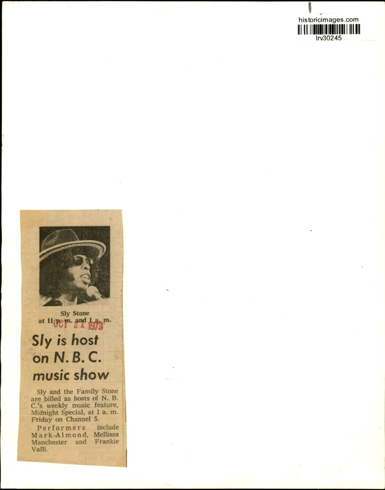 1973 Press Photo Sly Stone leads Family Stone in hosting