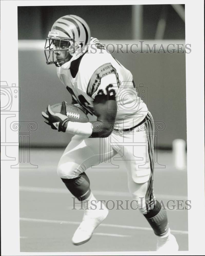 1992 Press Photo Cincinnati Bengals #36 Running Back Ostell