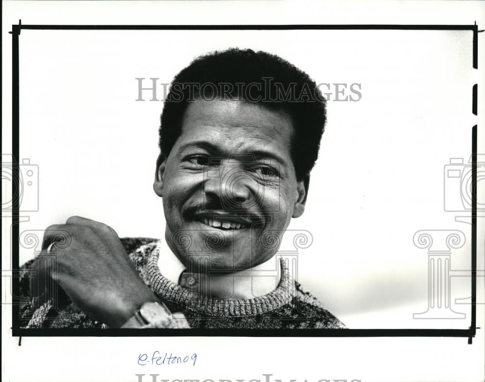 1988 Press Photo Actor Felton Perry of Hooperman | eBay