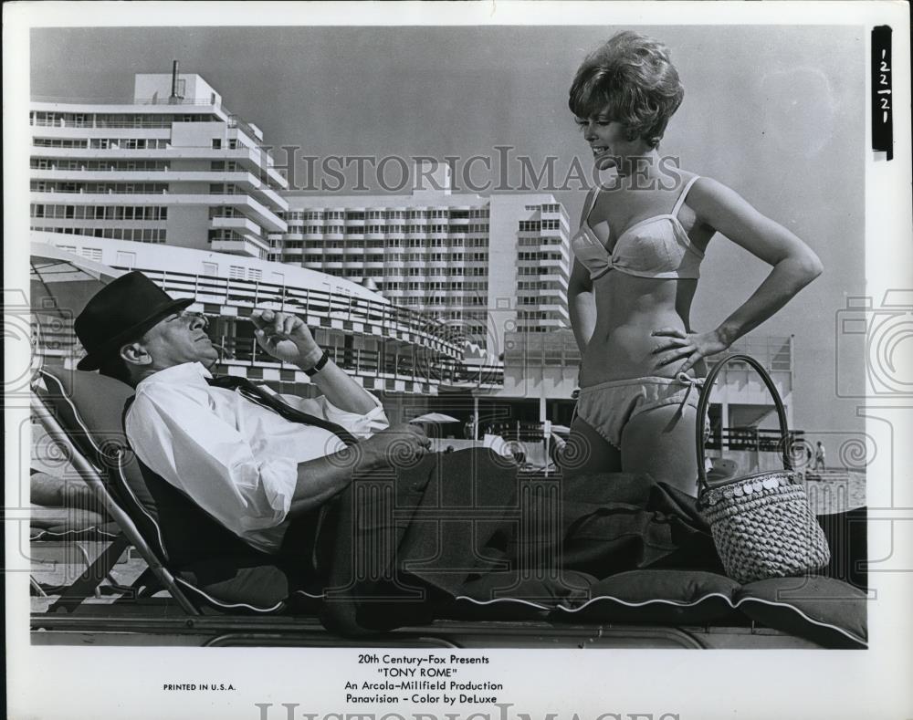 8X10 PUBLICITY PHOTO JOHN IN /"TONY ROME/" AZ352 FRANK SINATRA AND JILL ST