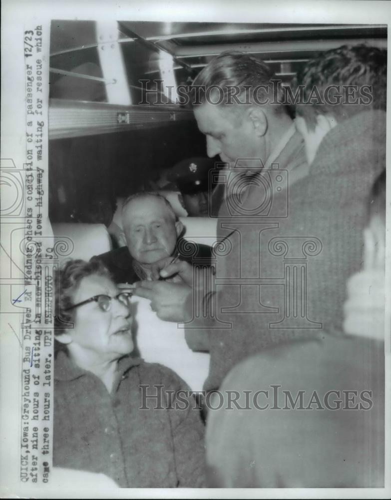 1962 Press Photo Greyhound Bus Driver Ed Wiedner Checks on Passengers eBay