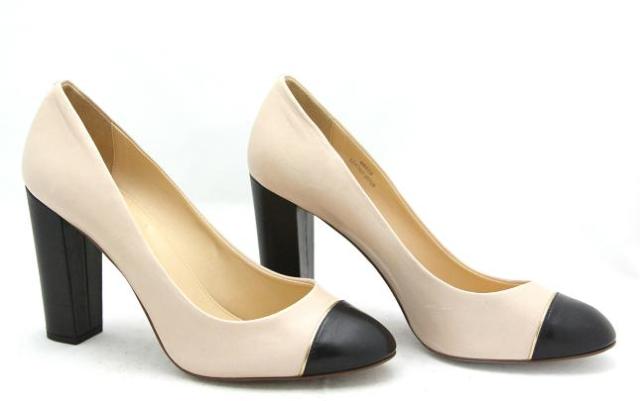 toe cap pumps