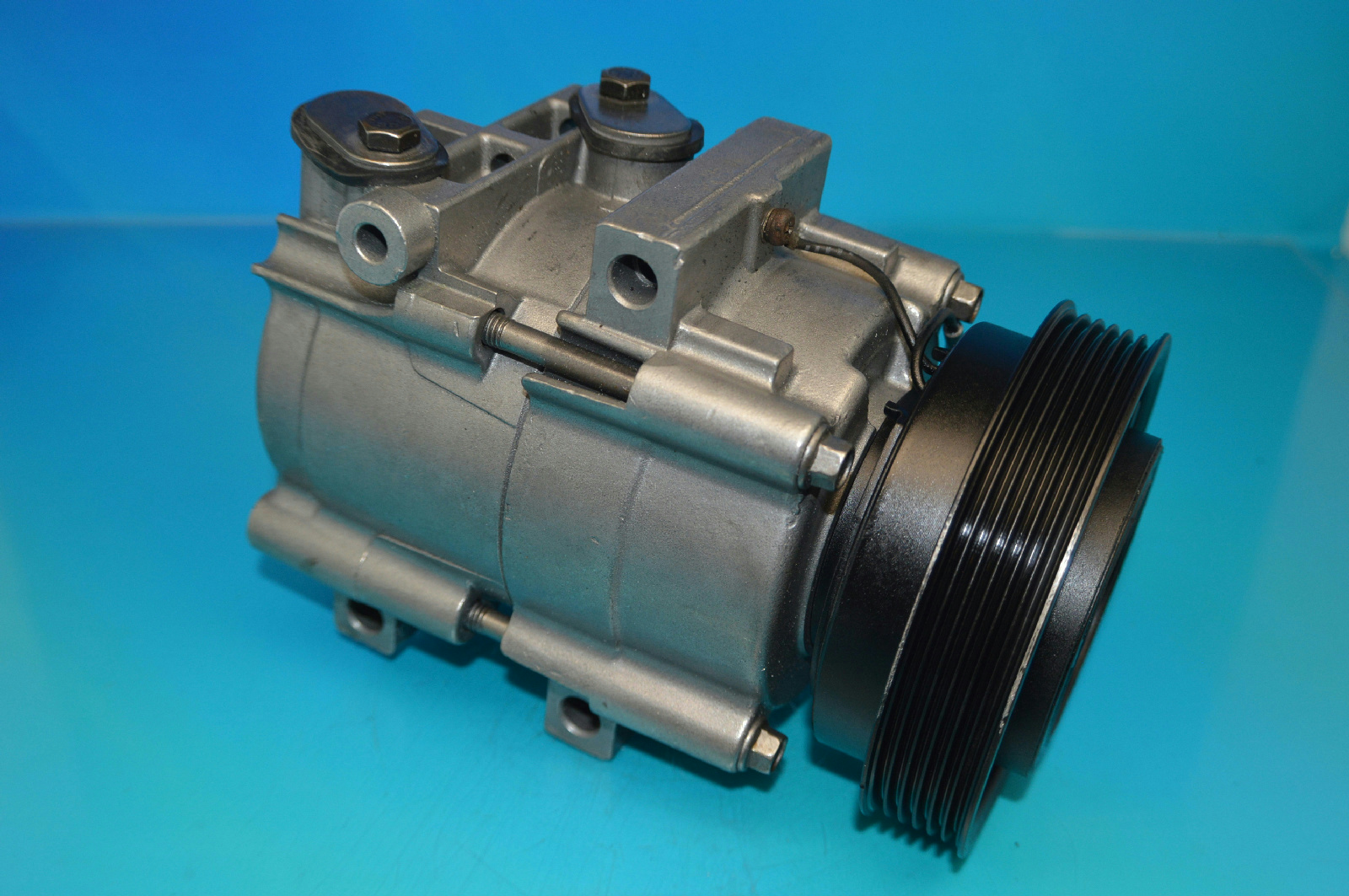 A//C Compressor Clutch 57198 fits 2003-2006 Hyundai Santa Fe 3.5L Reman