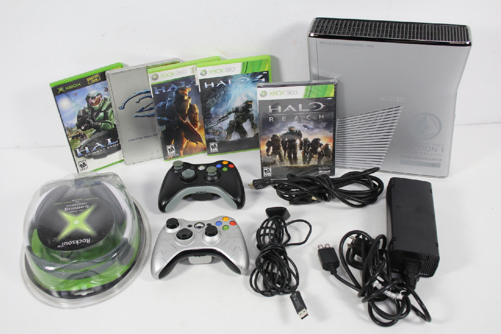Игра икс бокс 5. Halo Xbox 360 диск. Xbox 360 Halo Edition. Коллекционка Halo Xbox 360. Хало на иксбокс 360.