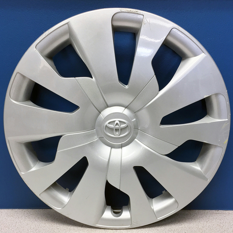 20152017 Toyota Yaris 61176 15" Hubcaps / Wheel Covers 426020D300 SET/4 eBay