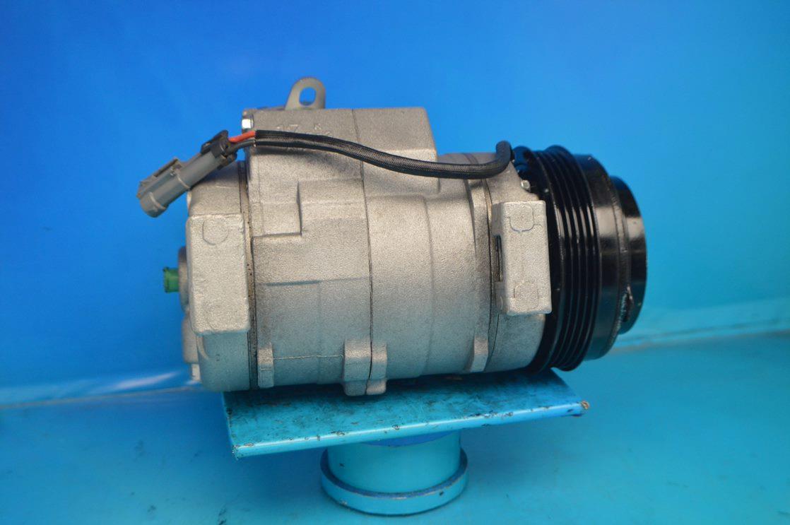 R57950 1YW AC Compressor Fits Cadillac Escalade Chevrolet GMC Isuzu