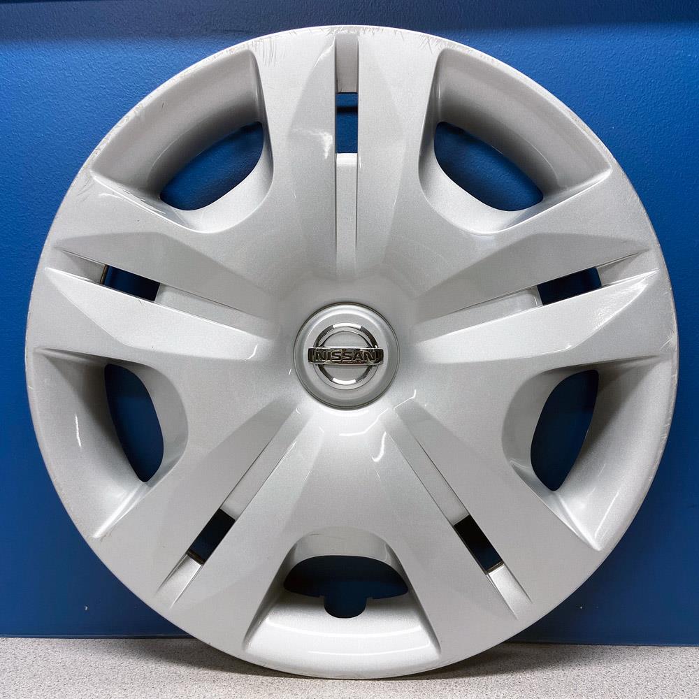 20102012 Nissan Versa 53083 15" Hubcaps / Wheel Covers 40315ZW80A