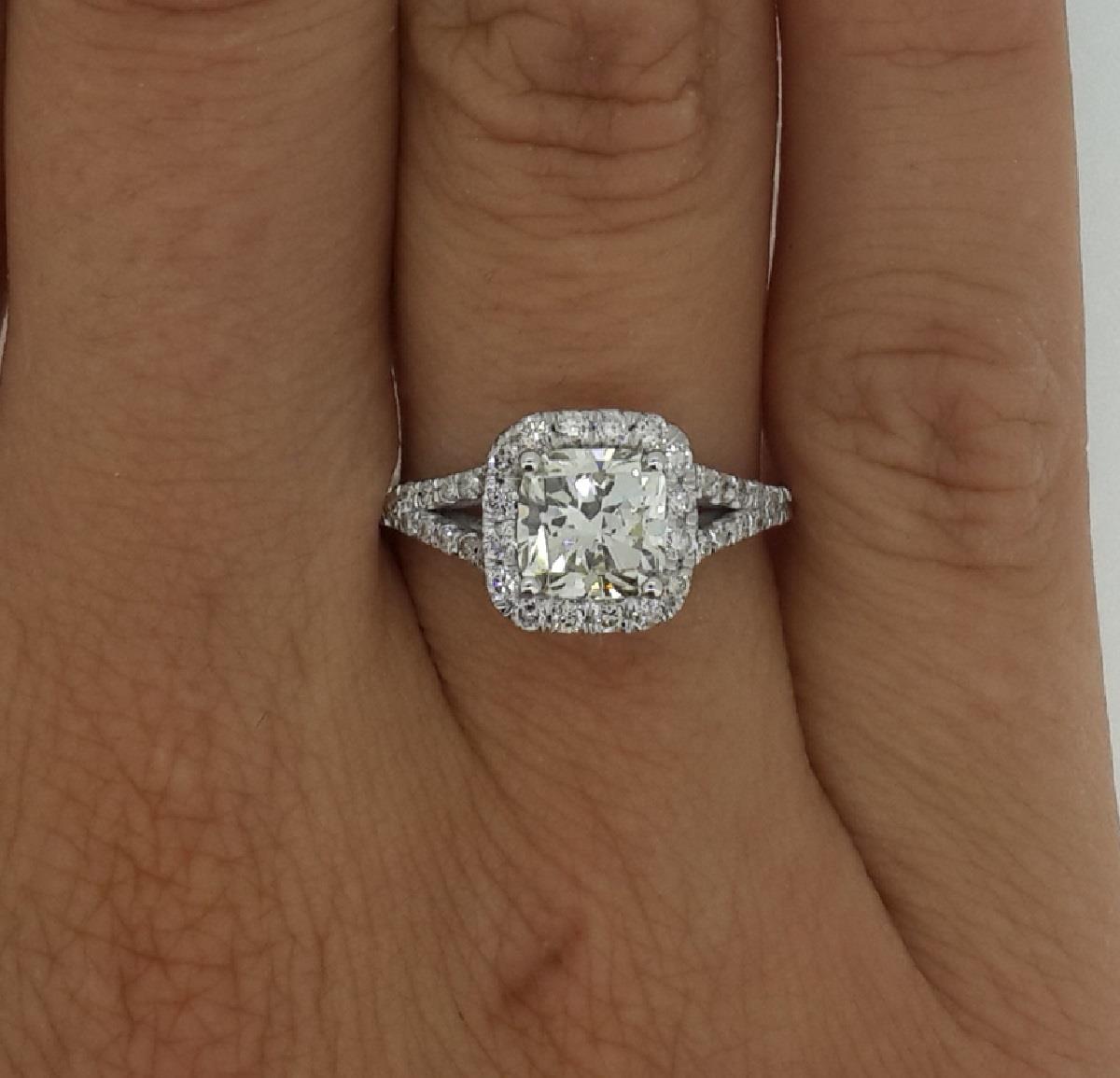 2.5 cushion cut diamond