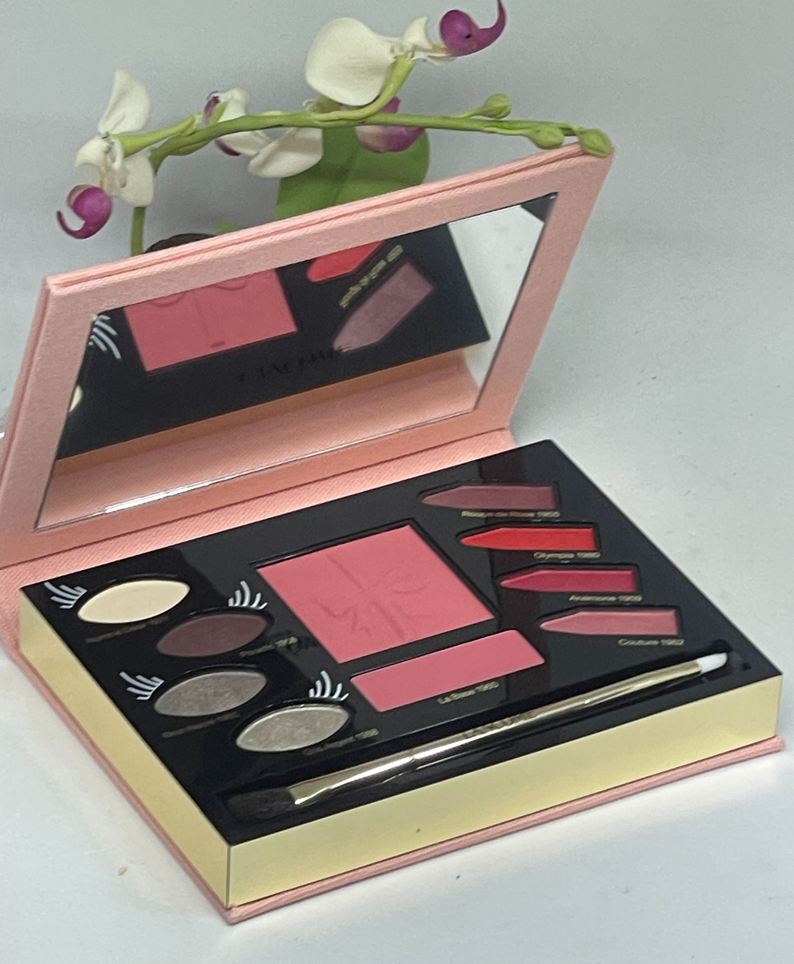 Lancome Olympia's Wonderland Icon's Makeup Palette -Eyeshadow