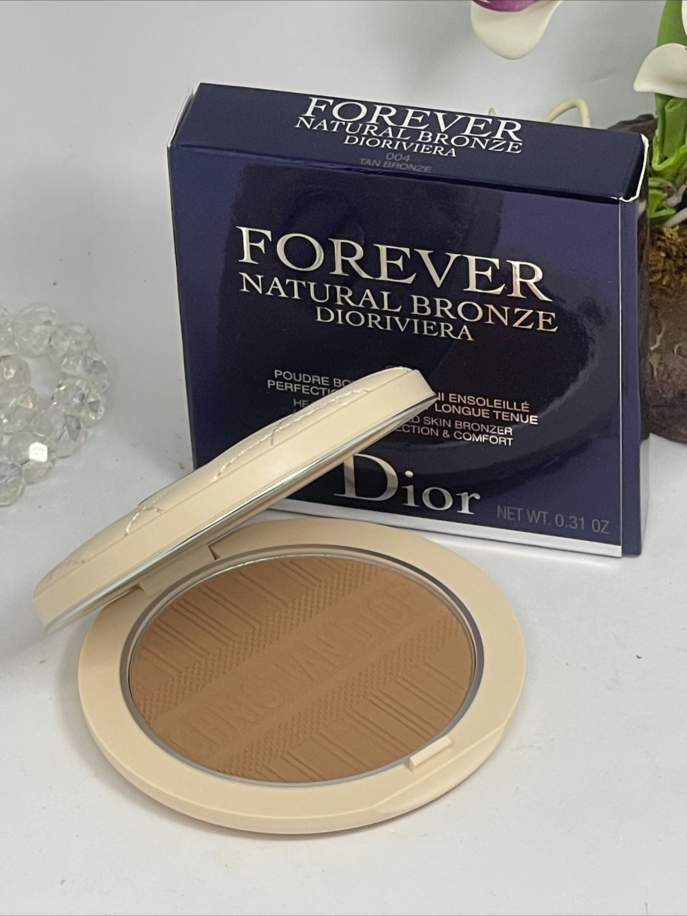 【新品】ディオール　フォーエバー　ナチュラルブロンズ　ブロンザー　004 Dior Forever Natural Bronze Powder Bronzer: Natural Glow | DIOR