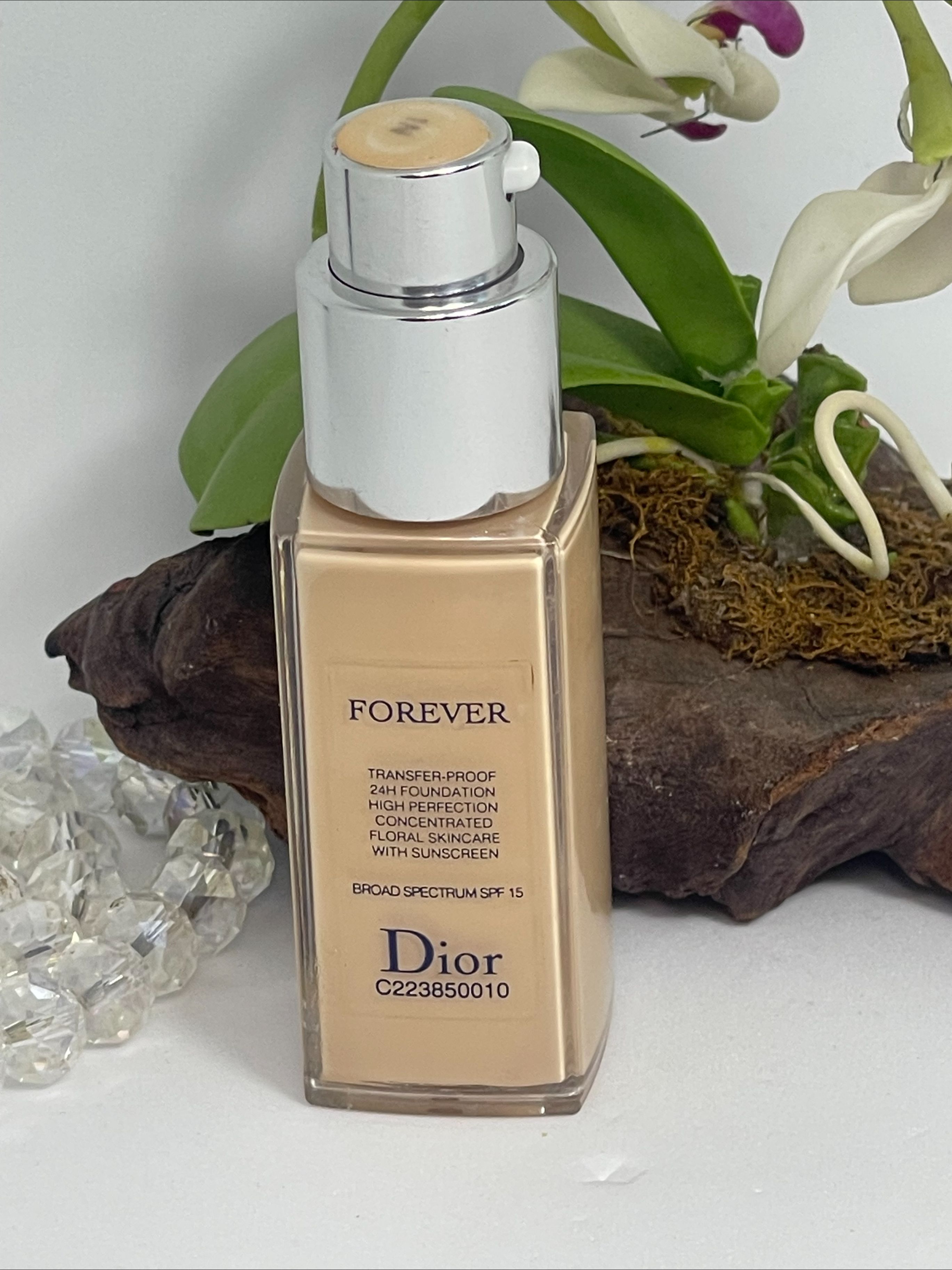 Dior Forever Skin Glow 1N ポンプ式 Dior Forever Skin Glow: Hydrating Face Foundation | Dior US US