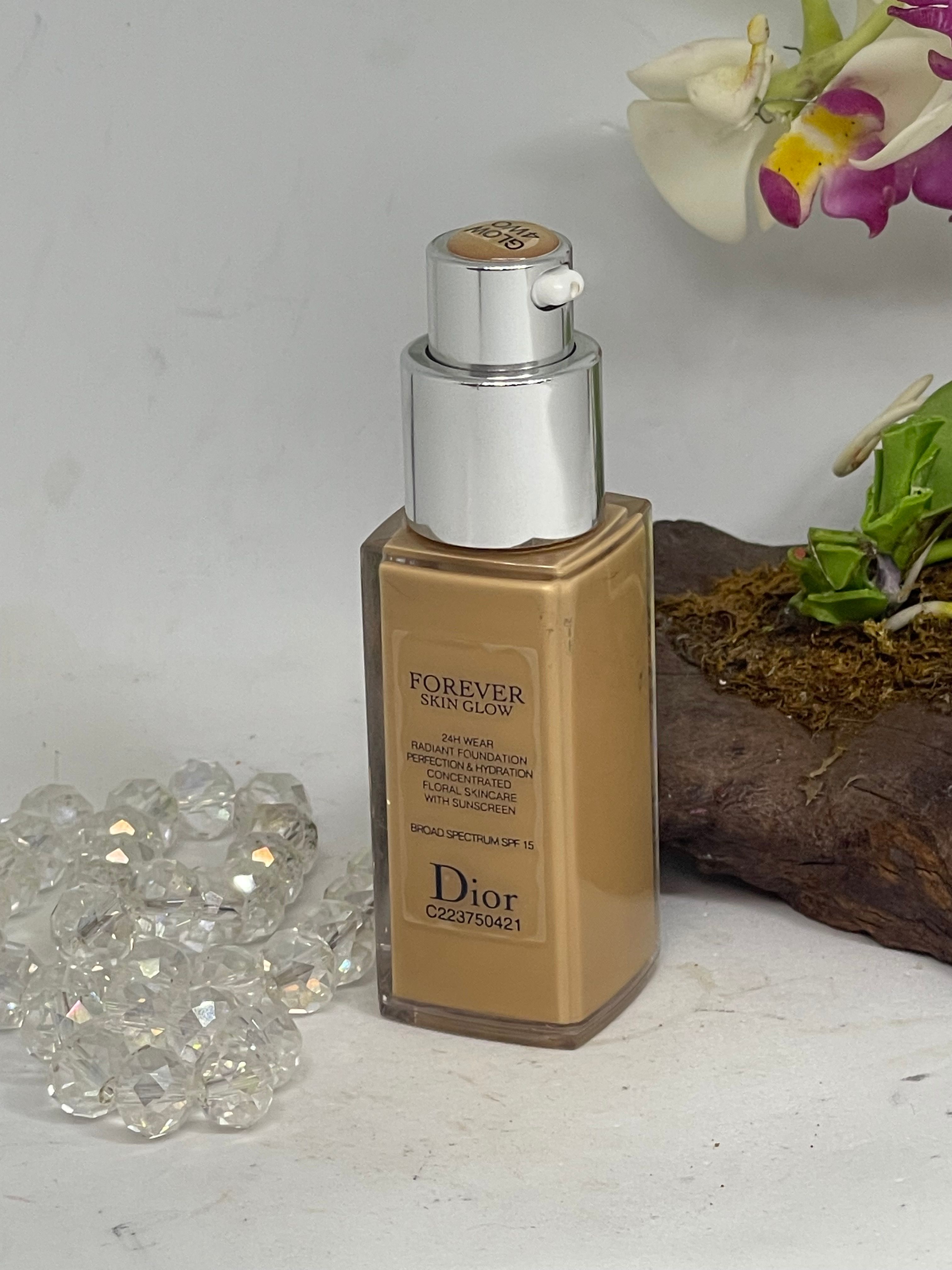 Dior Forever Skin Glow 24H Wear Radiant Foundation SPF 15  Dior Forever Skin Glow Foundation - 4WO main image 0
