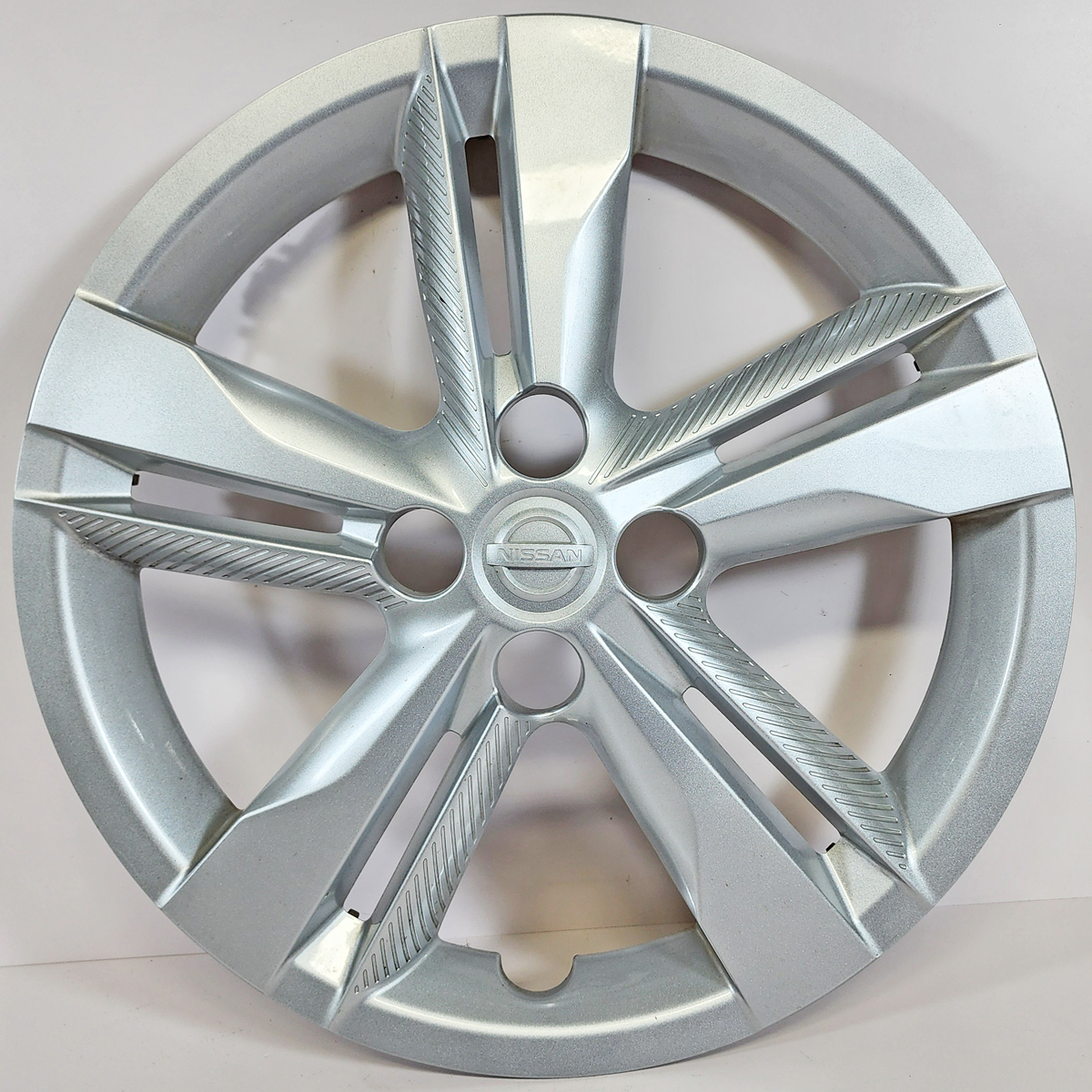 ONE 2018-2024 Nissan Kicks S Model # 53100 16