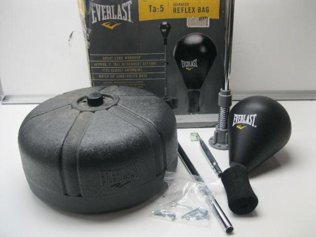 Груша боксерская Everlast на подставке Reflex Bag