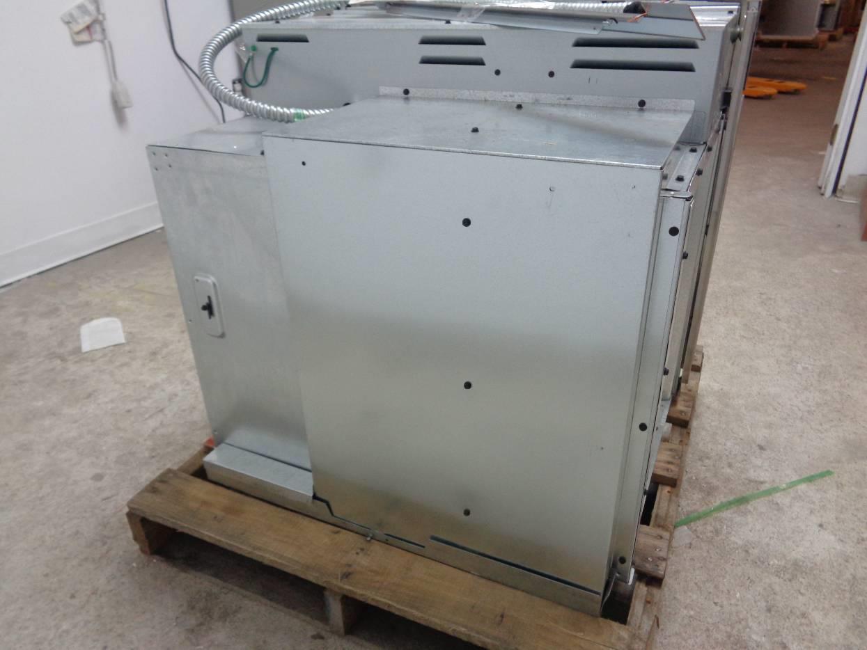 GE Monogram 30 Inch 4.4 cu. ft Glide Racks Single Electric Wall Oven