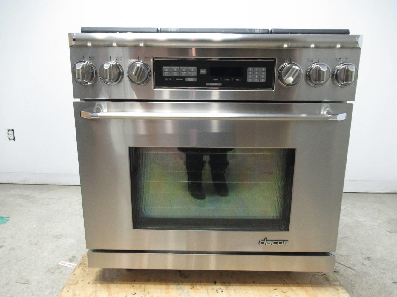Dacor Renaissance 36" 4.6 cu. ft Freestanding SS DualFuel Range