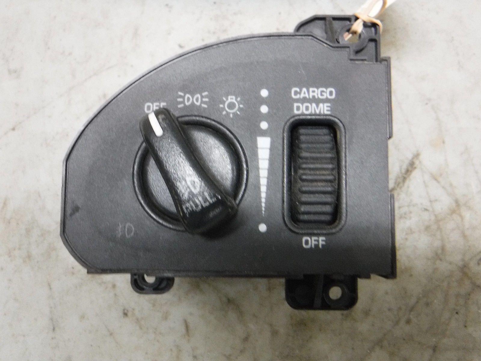 1998 - 2002 DODGE RAM 2500 3500 HEADLIGHT SWITCH ( OEM )