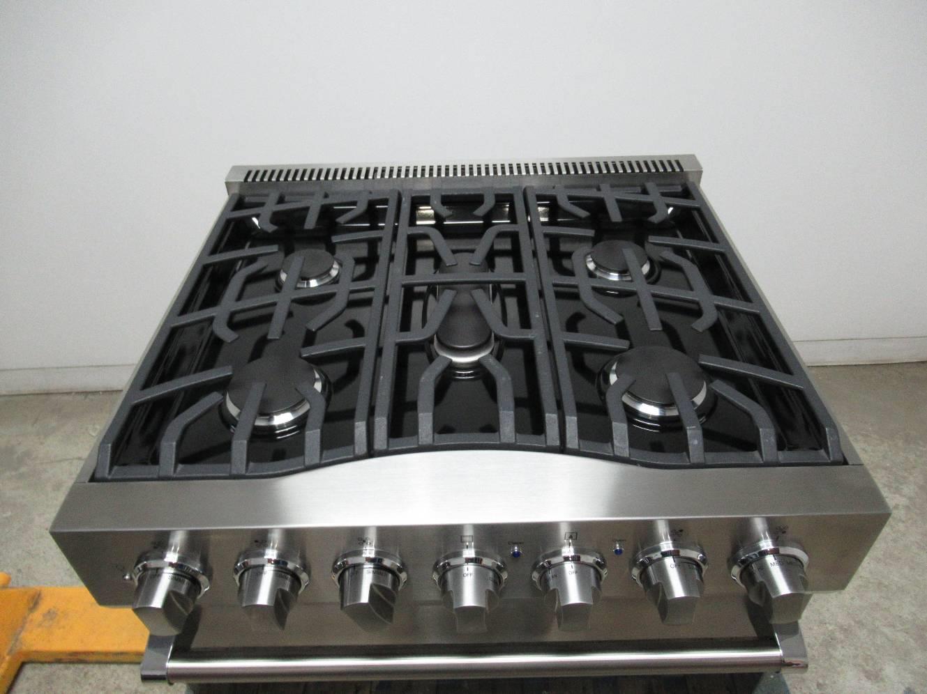 Viking 3 Series 30" 4.0 c.f 5 Sealed Burners Freestanding Gas Range