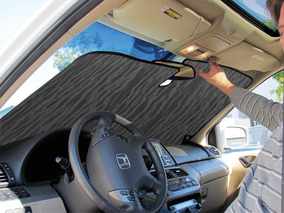 Silver w//o Sensor Intro-Tech TT-08-S Custom Fit Windshield Snow Shade for Select Toyota Highlander Models