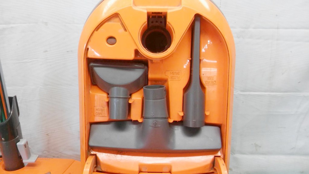 KENMORE CANISTER VACUUM CLEANER W/ RETRACTABLE CORD IN BURNT ORANGE