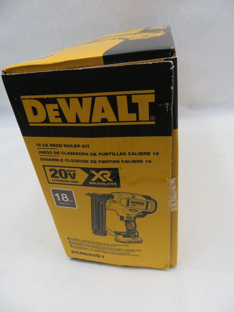 Купить Степлер DEWALT DCN680D1 20/volt MAX lithium/ion 18/gauge