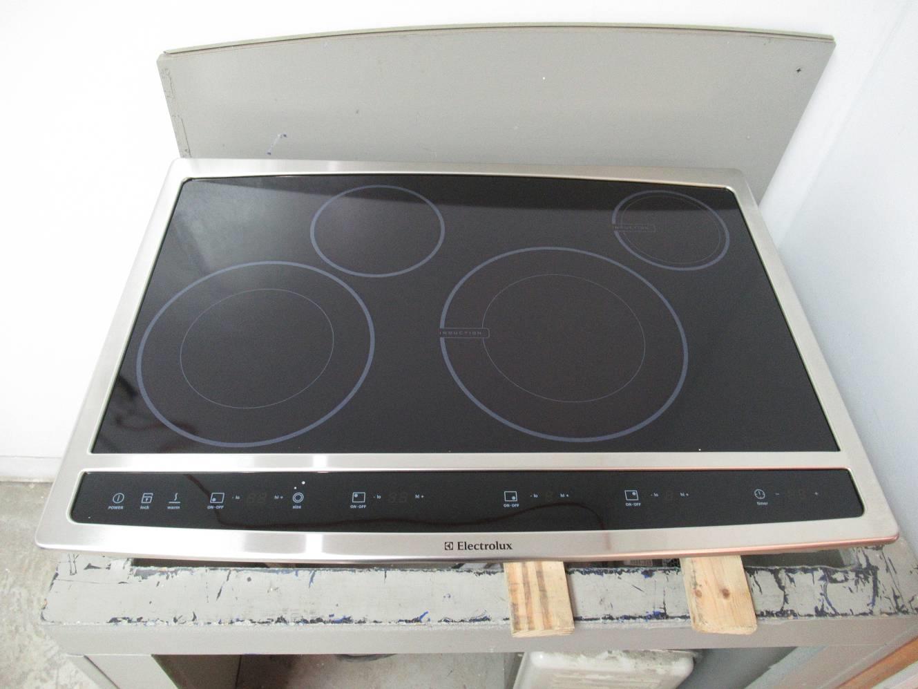 Electrolux Onda Táctil Pantalla Led De 30 Serie Híbrido Electrolux 30 Led Display Wave Touch Series Hybrid Blk Induction Ew30cc55gs